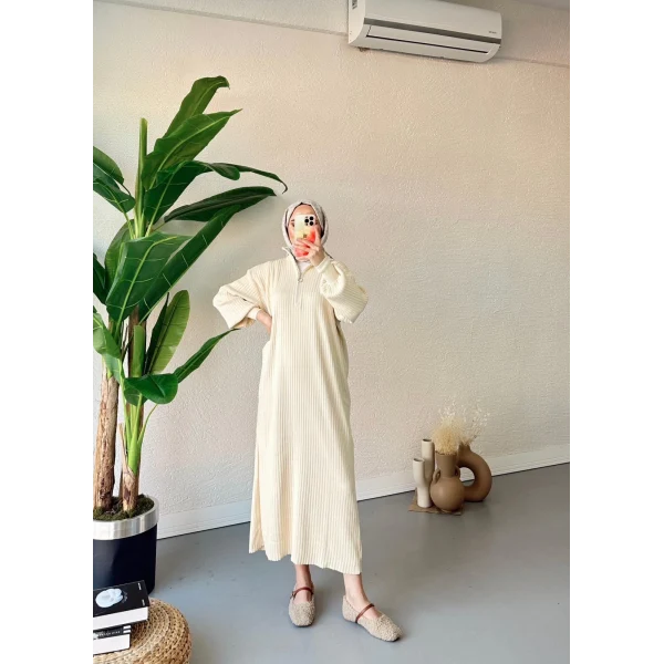 Fermuar Detaylı Triko Elbise - Krem