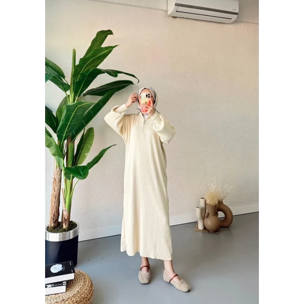 Fermuar Detaylı Triko Elbise - Krem