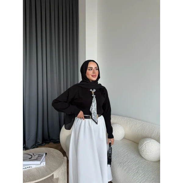 Fiyonklu Kazak - Siyah