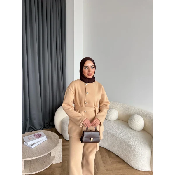 Gold Düğmeli 3 İplik Takım - Krem