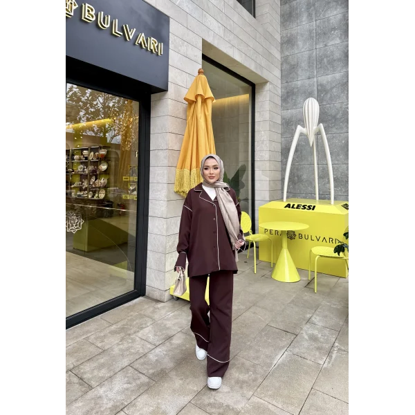 Gold Düğmeli Biyeli Takım - Kahve