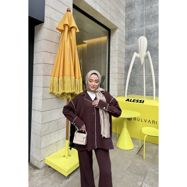 Gold Düğmeli Biyeli Takım - Kahve