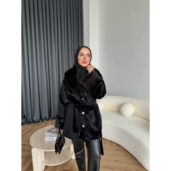 Gold Düğmeli Mont - Siyah