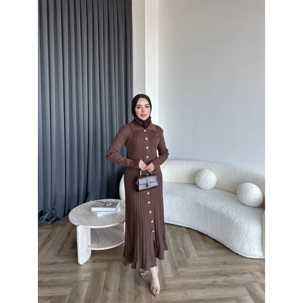 Gold Düğmeli Triko Elbise - Acı Kahve