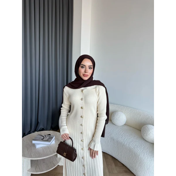 Gold Düğmeli Triko Elbise - Bej