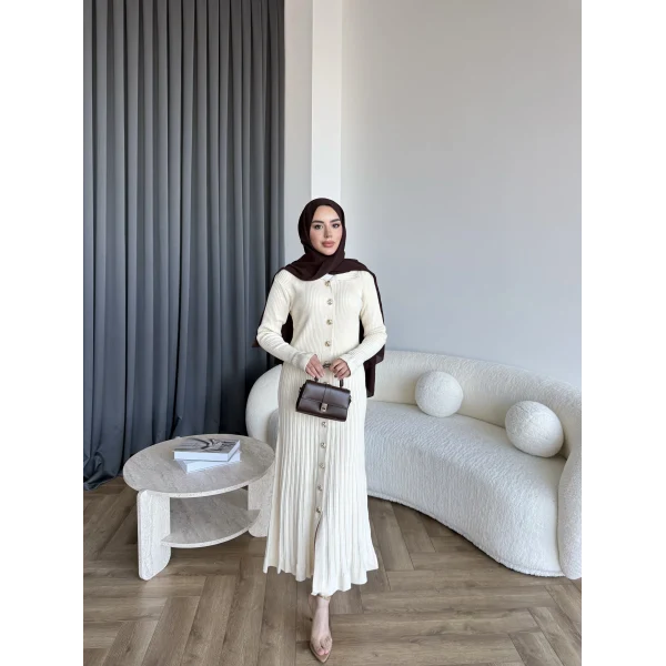 Gold Düğmeli Triko Elbise - Bej