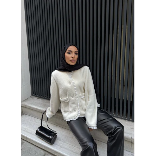 İnci Şerit Detaylı Kürk Ceket - Beyaz