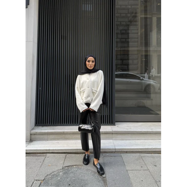 İnci Şerit Detaylı Kürk Ceket - Beyaz