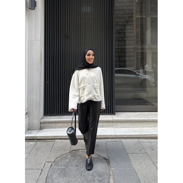 İnci Şerit Detaylı Kürk Ceket - Beyaz