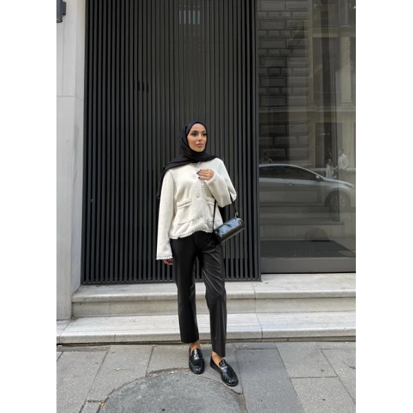 İnci Şerit Detaylı Kürk Ceket - Beyaz