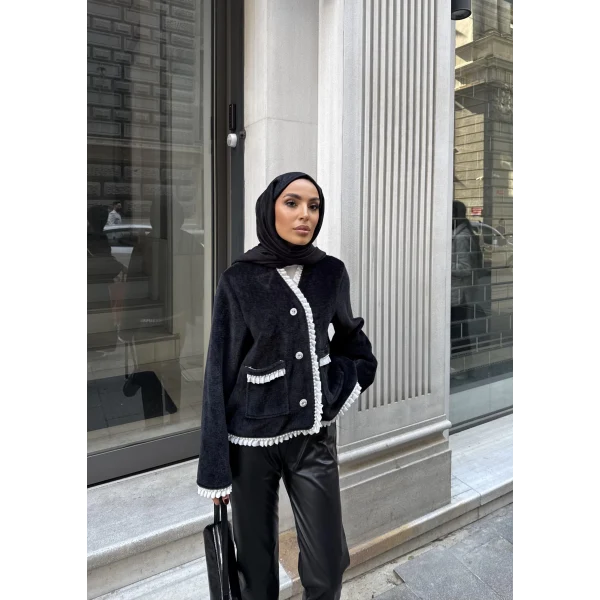 İnci Şerit Detaylı Kürk Ceket - Siyah