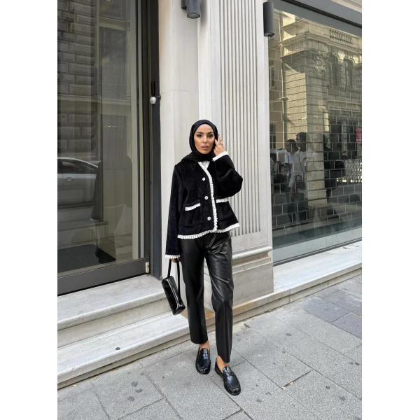 İnci Şerit Detaylı Kürk Ceket - Siyah