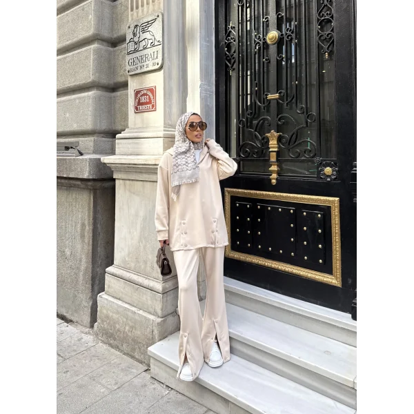 Kamar Düğmeli Takım - Bej