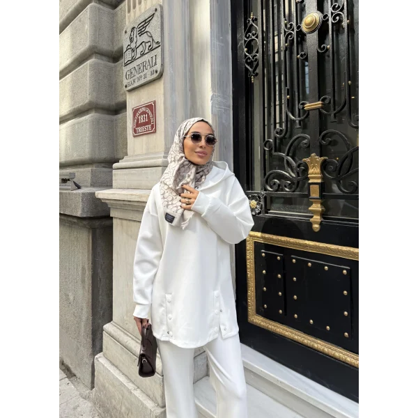 Kamar Düğmeli Takım - Beyaz