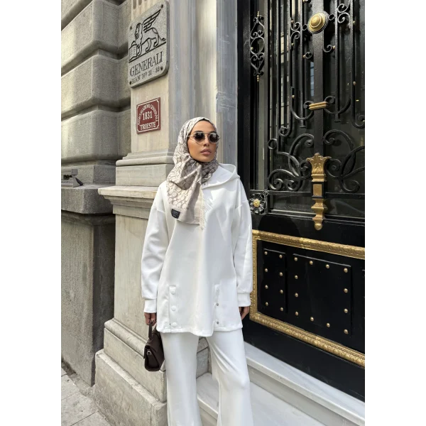 Kamar Düğmeli Takım - Beyaz