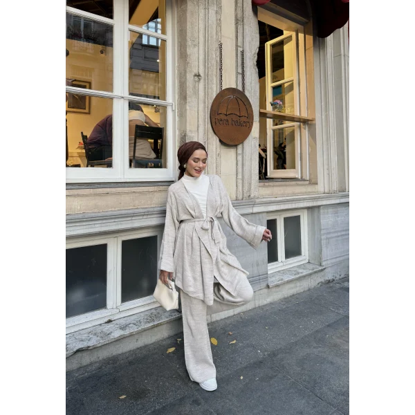 Kuşaklı Triko Takım - Bej