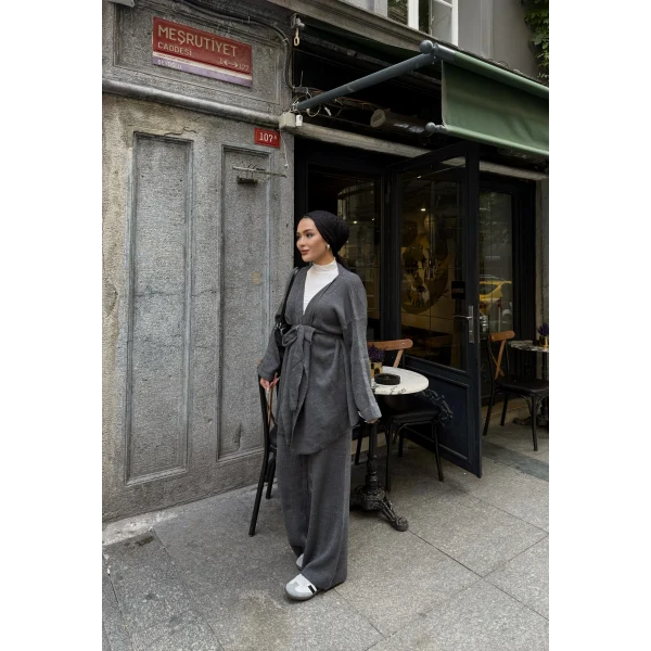 Kuşaklı Triko Takım - Gri