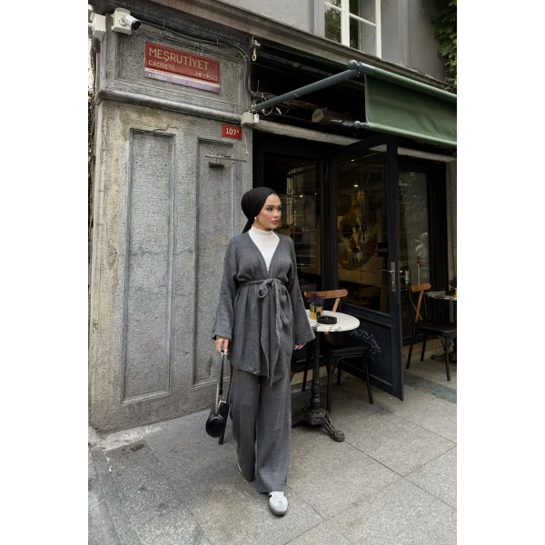 Kuşaklı Triko Takım - Gri