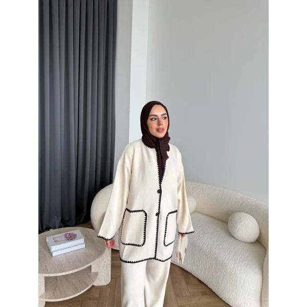 Kuzy Cepli Triko Takım - Bej