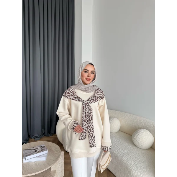 Leopar Fularlı Sweat - Bej