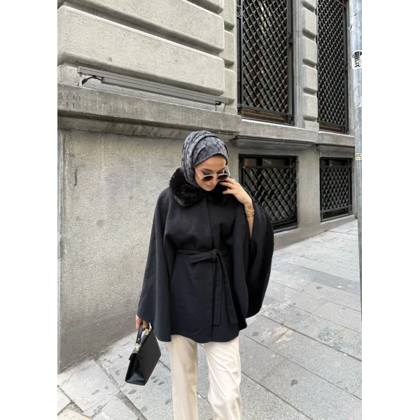 Lina Kürk Panço - Siyah