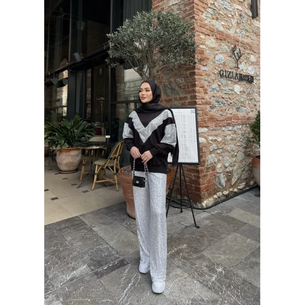 Molla Pul Detaylı Sweat Takım - Siyah