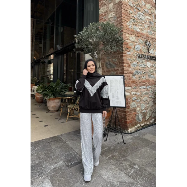 Molla Pul Detaylı Sweat Takım - Siyah
