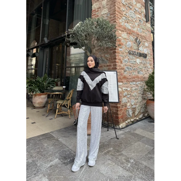 Molla Pul Detaylı Sweat Takım - Siyah