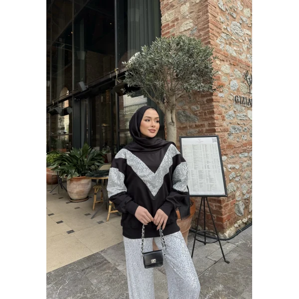 Molla Pul Detaylı Sweat Takım - Siyah