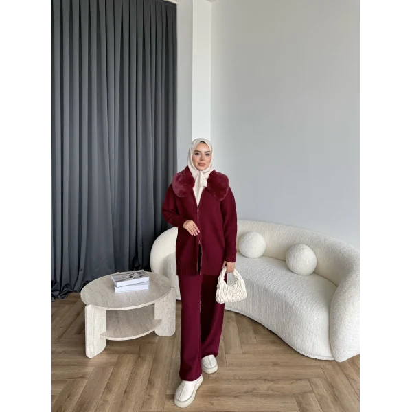 Monica Yakası Kürk Detaylı Takım - Bordo