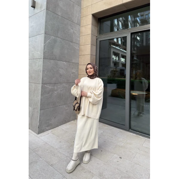 Nes Balon Kol Etekli Triko Takım - Bej