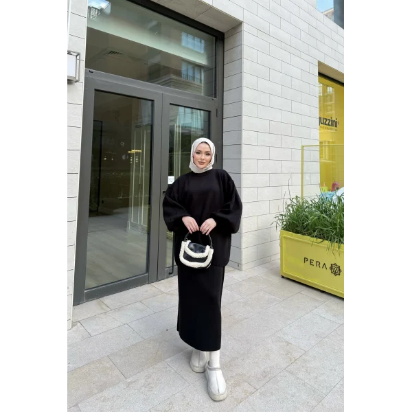 Nes Balon Kol Etekli Triko Takım - Siyah