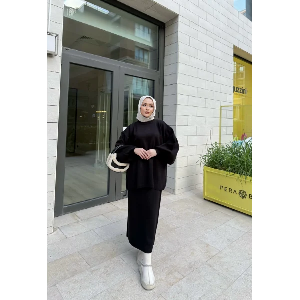 Nes Balon Kol Etekli Triko Takım - Siyah