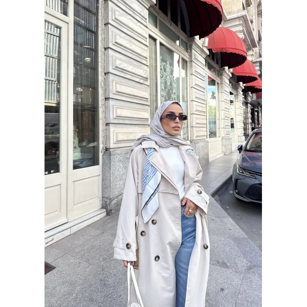 Nesren Arka Kısmı Düğmeli Trenç - Bej