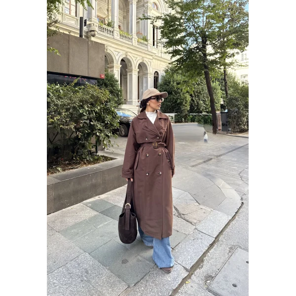 Nesren Arka Kısmı Düğmeli Trenç - Kahve