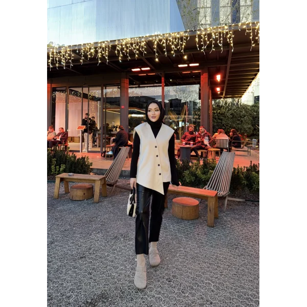 Önü Çapraz Düğmeli Yelek - Bej