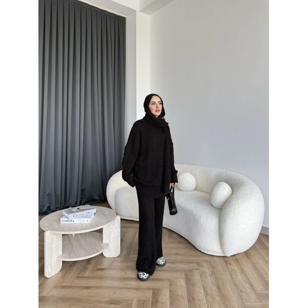Örgü Atkı Detaylı Triko Takım - Siyah