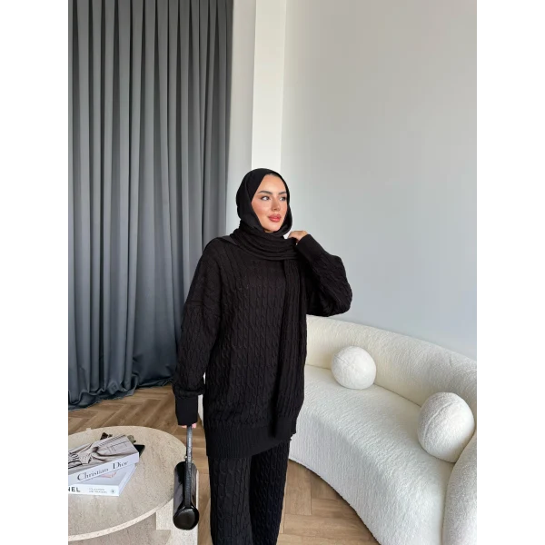 Örgü Atkı Detaylı Triko Takım - Siyah