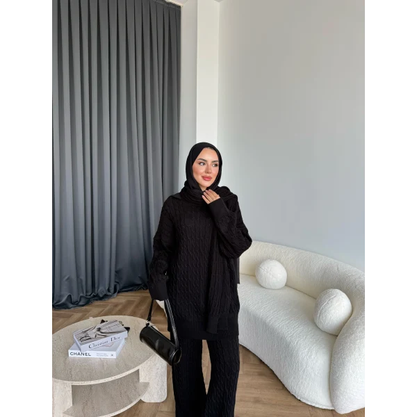 Örgü Atkı Detaylı Triko Takım - Siyah