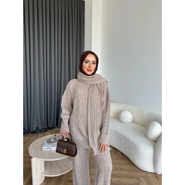 Örgü Atkı Detaylı Triko Takım - Vizon