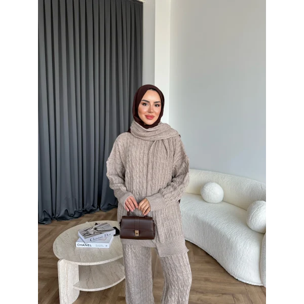 Örgü Atkı Detaylı Triko Takım - Vizon