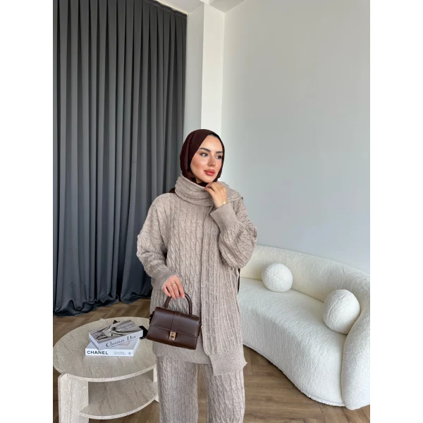 Örgü Atkı Detaylı Triko Takım - Vizon