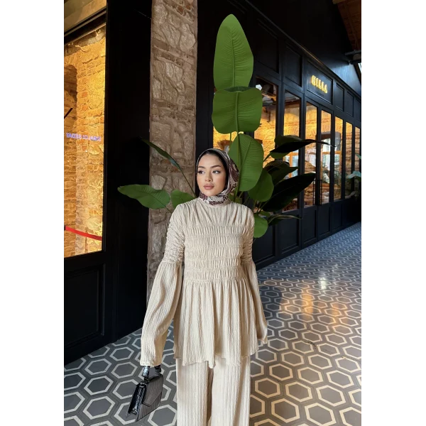 Piliseli Lastik Detay Takım - Bej