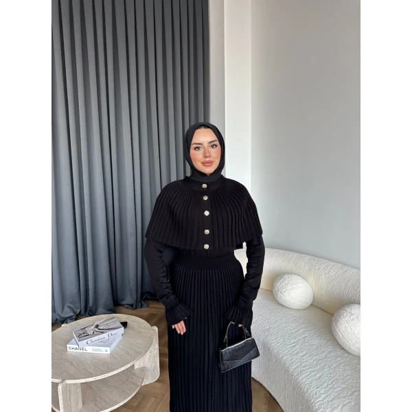 Piliseli Triko Elbise - Siyah