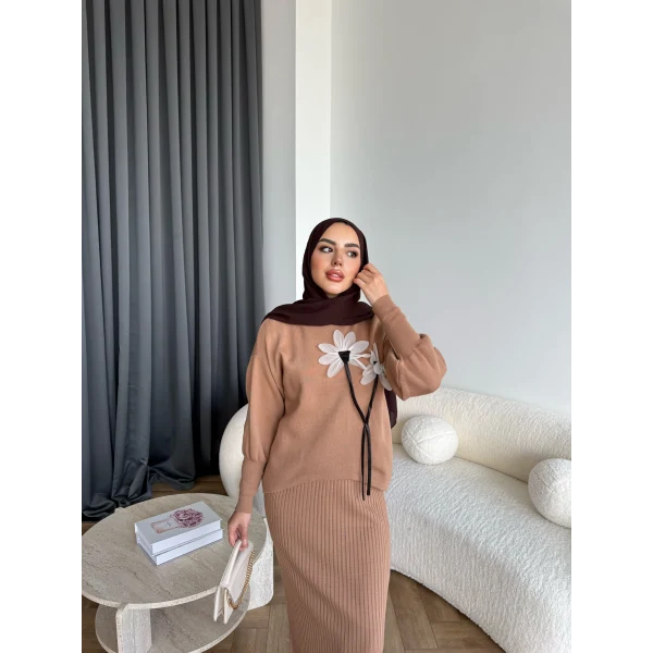 Pls-Çiçek Detay Jile Elbise - Camel