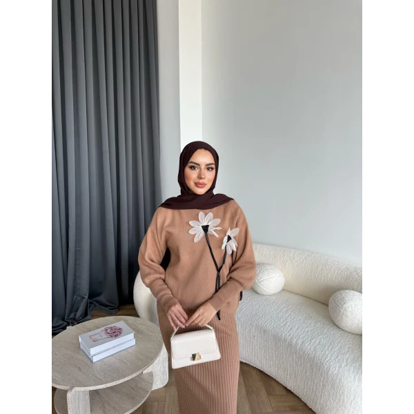 Pls-Çiçek Detay Jile Elbise - Camel