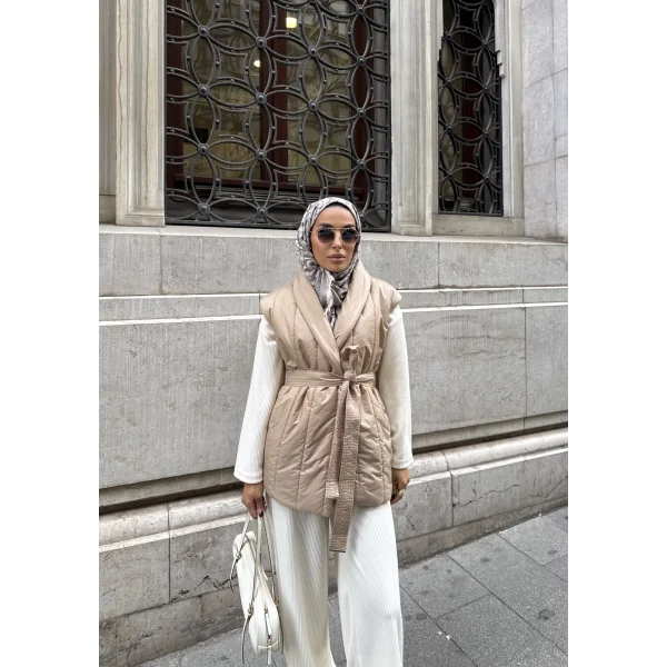 Riva Arka Kısmı Triko Yelek - Bej