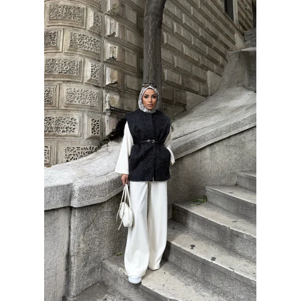 Roza Tüylü Yelek - Siyah