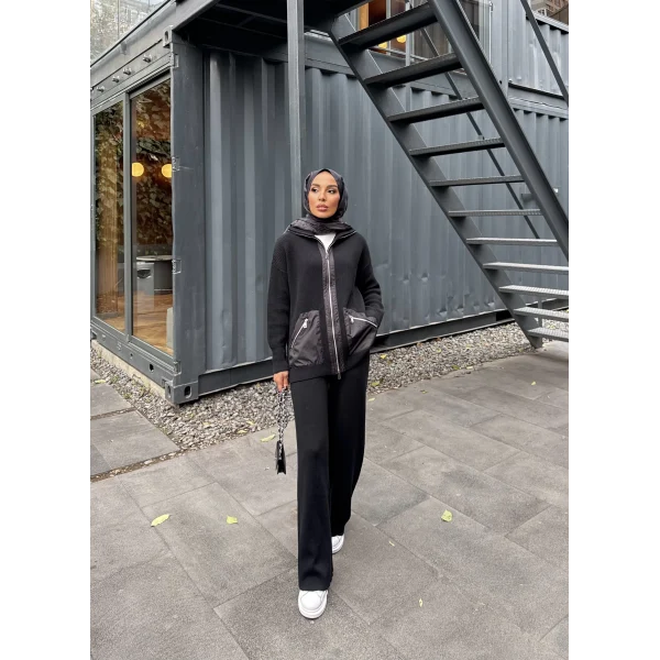 Selita Ön Fermuarlı Triko Takım - Siyah