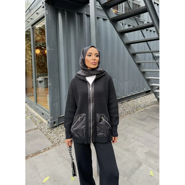 Selita Ön Fermuarlı Triko Takım - Siyah